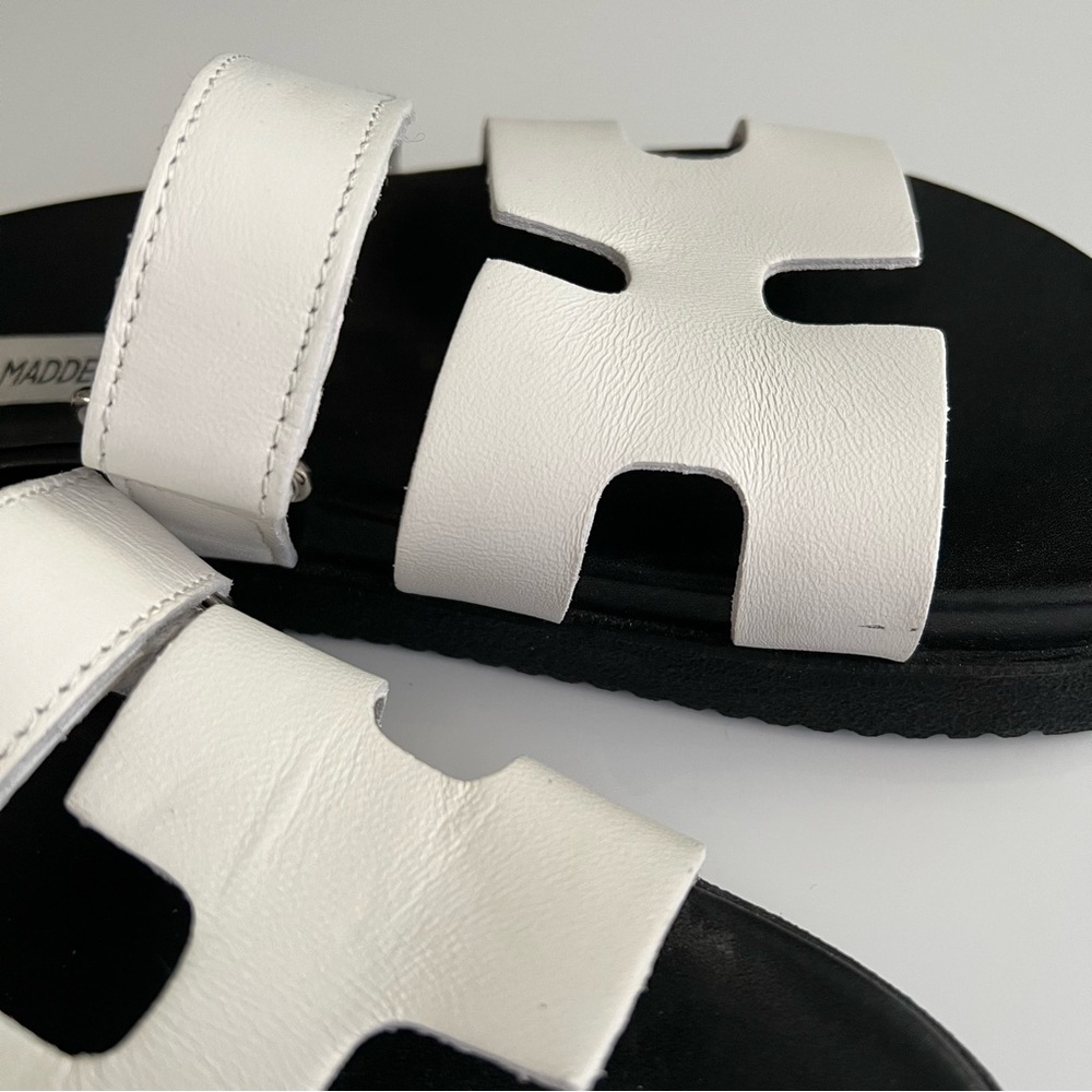 Steve Madden mayven sandals, black and white, size 6 - Picture 6 of 6